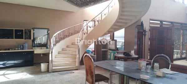 disewakan rumah raya dharmahusada indah