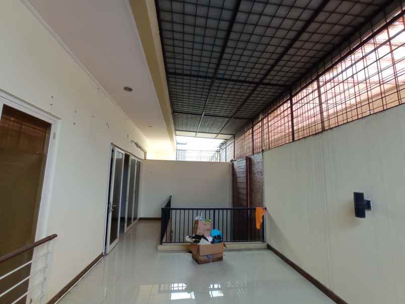 disewakan rumah san antonio pakuwon city