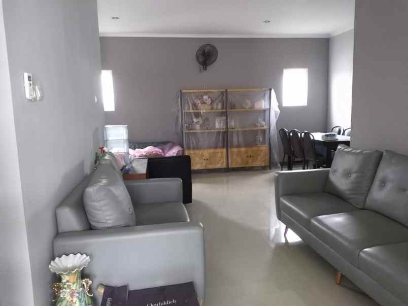 disewakan rumah tambak cemandi banjar