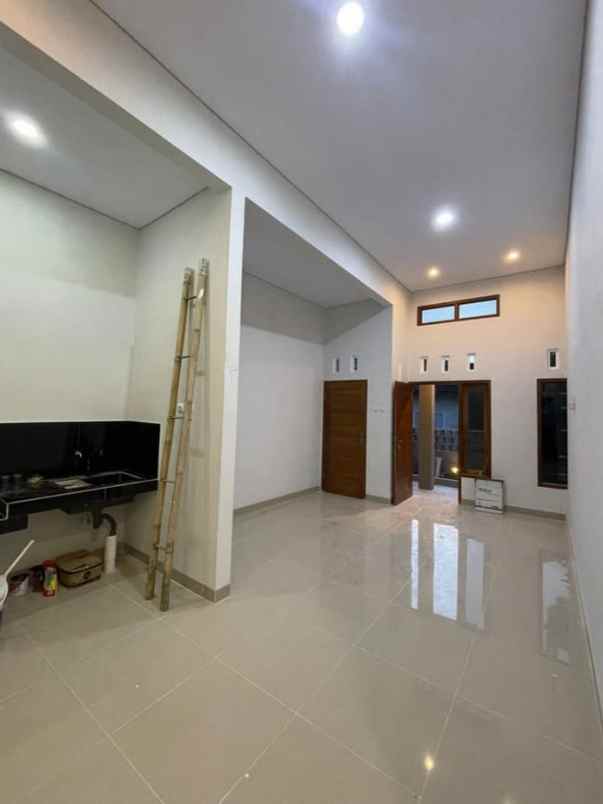 ijual rumah siap huni shm lokasi minggir utara godean