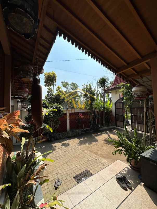 joglo jawa klasik di pakem sleman tanah luas banget