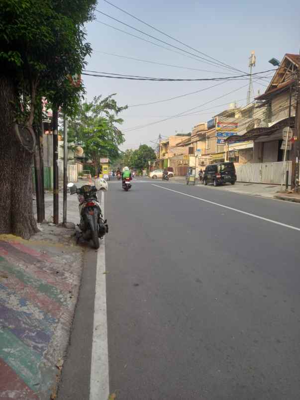 jual rumah 2 toko di malaka sari klender duren sawit