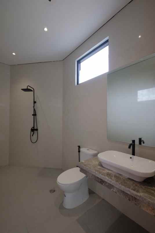 jual rumah baru modernland tangerang