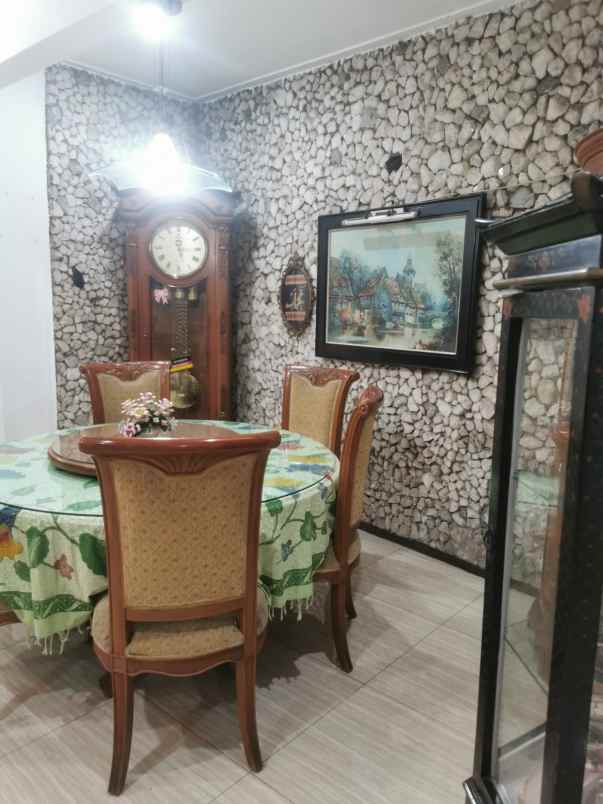jual rumah di cempaka putih barat jakarta pusat