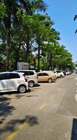 kios apartemen taman semanan 15 m2