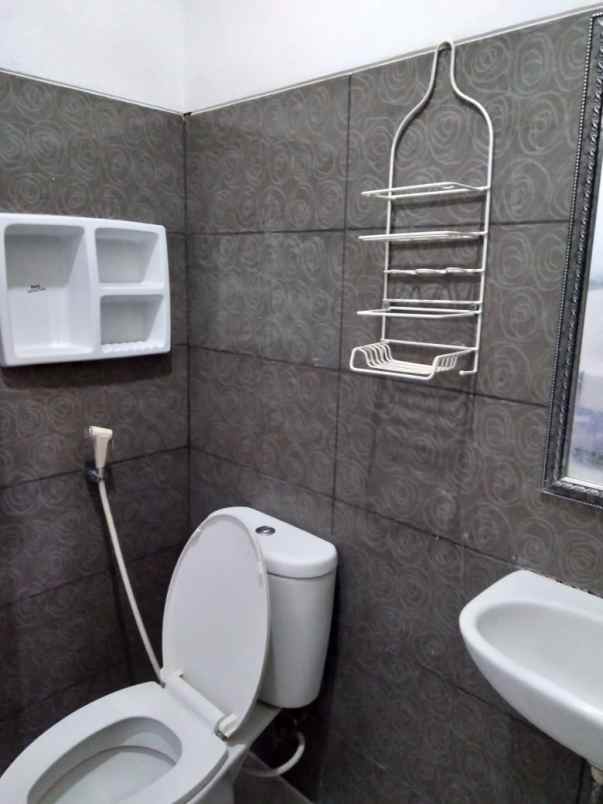 kost dukuh kupang kec