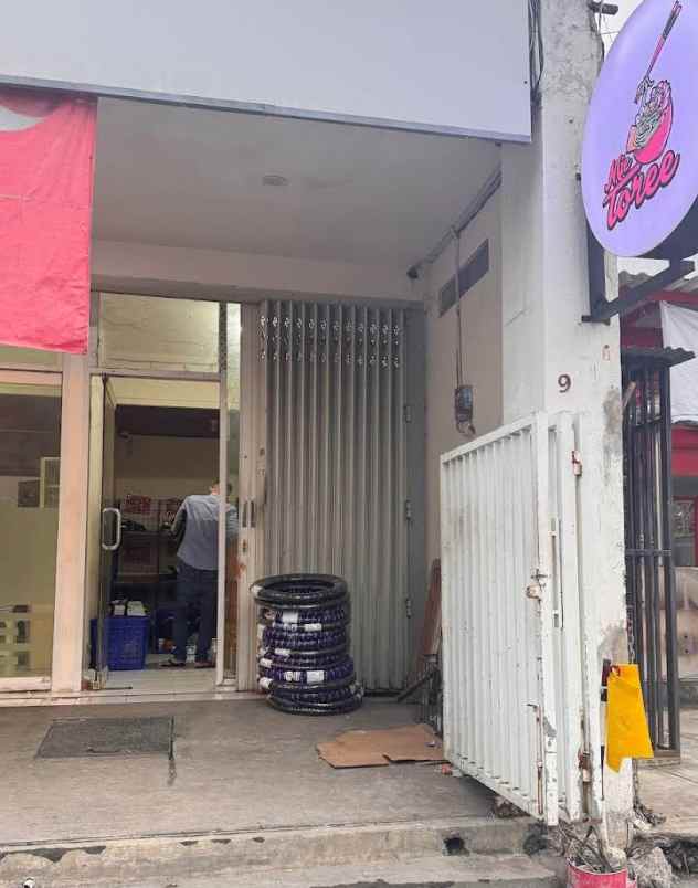 pt pelni persero kantor pusat