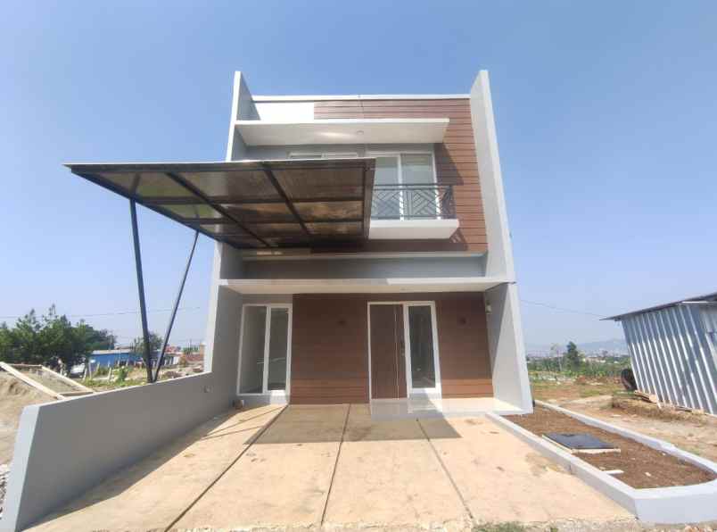 rumah 2 lantai modern minimalis di permana ciuyah