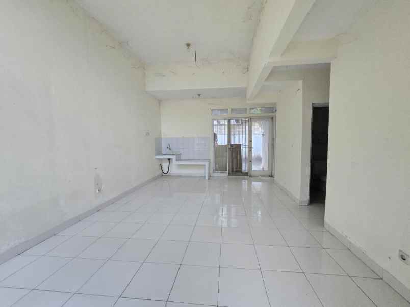 rumah 2 lantai talaga bestari cluster fluora tangerang