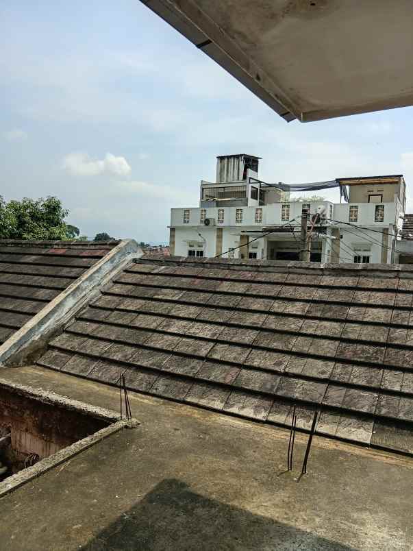 rumah 400 jutaan baru renov di lembah teratai