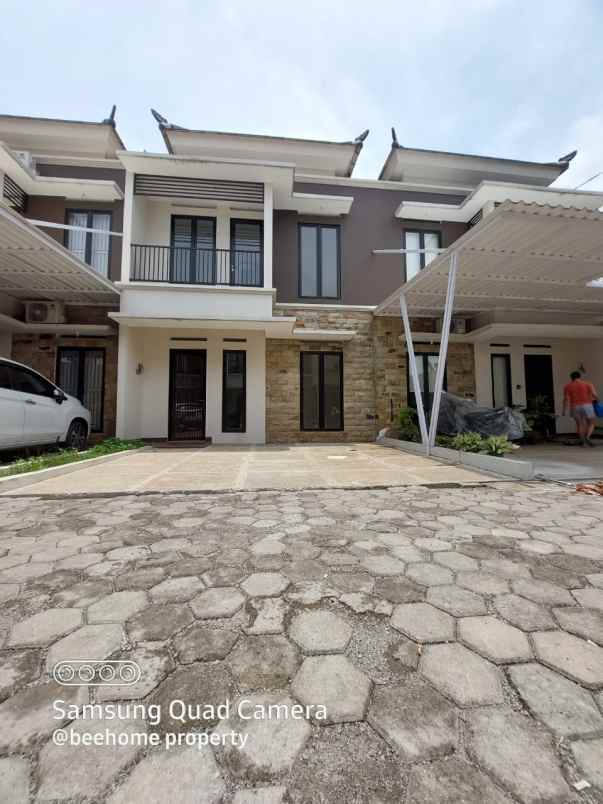 rumah aruna village jalan arco