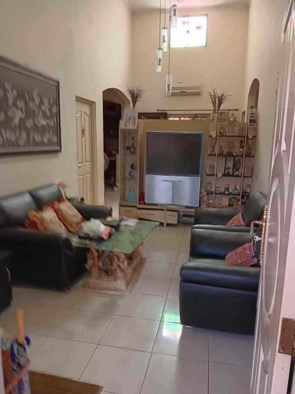 rumah bagus siap huni graha padma semarang barat