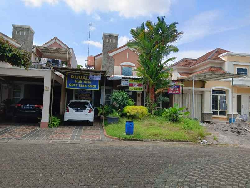 rumah bagus siap huni graha padma semarang barat