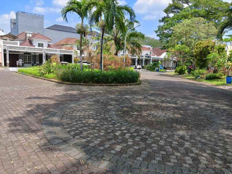 rumah bagus siap huni graha padma semarang barat