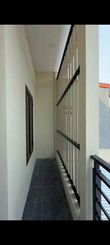 rumah baru 2 lantai di cengkareng kalideres jkt barat