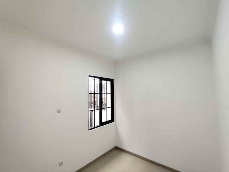 rumah baru 3 lantai rawa belong jakbar rp 2 985 m