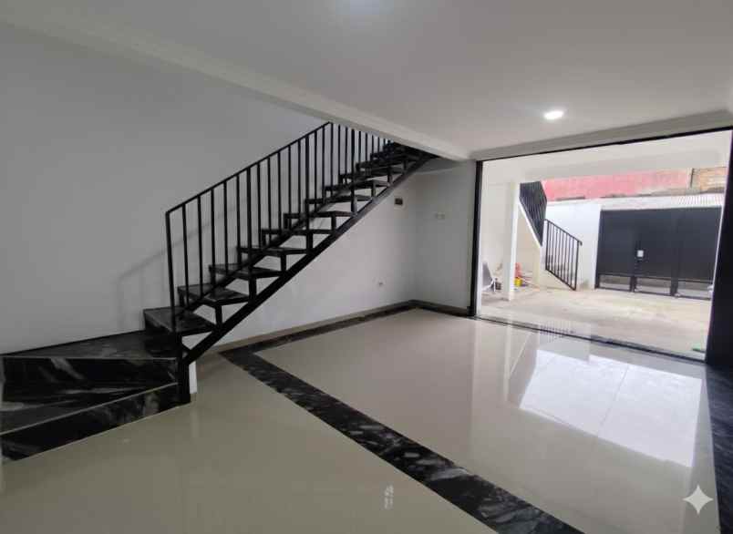 rumah baru 3 lantai rawa belong jakbar rp 2 985 m