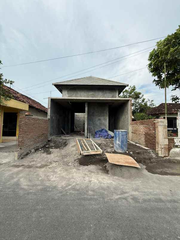 rumah baru modern dekat pasar godean sleman