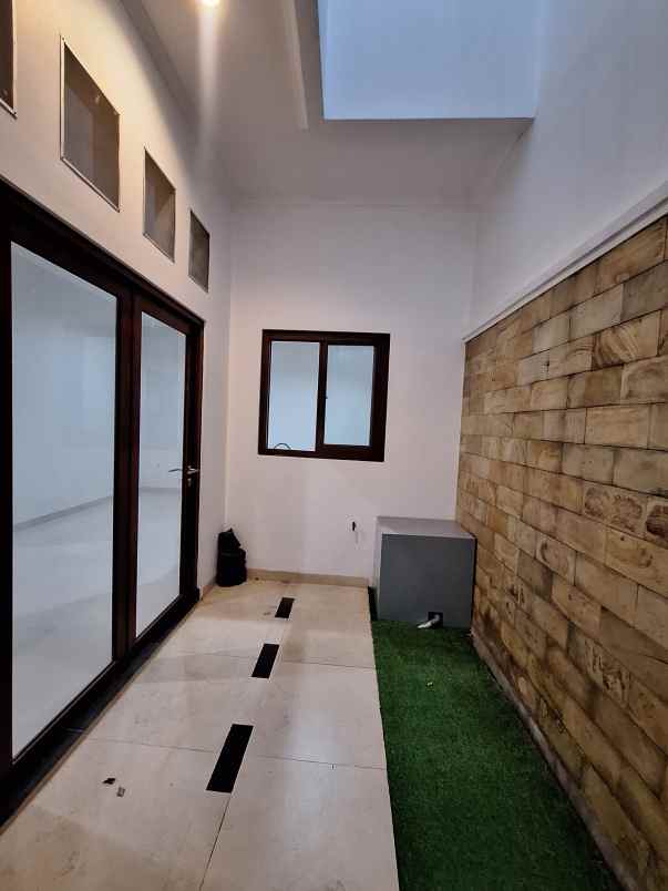 rumah baru renovasi di pondok kelapa jaktim