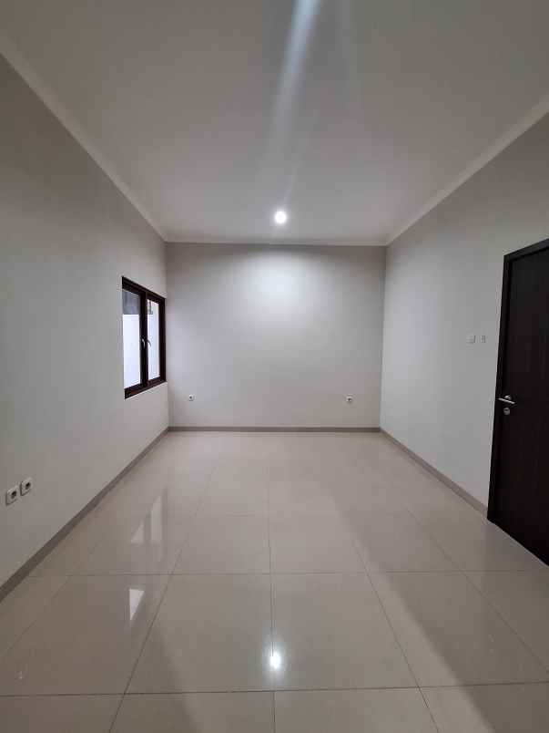 rumah baru renovasi di pondok kelapa jaktim