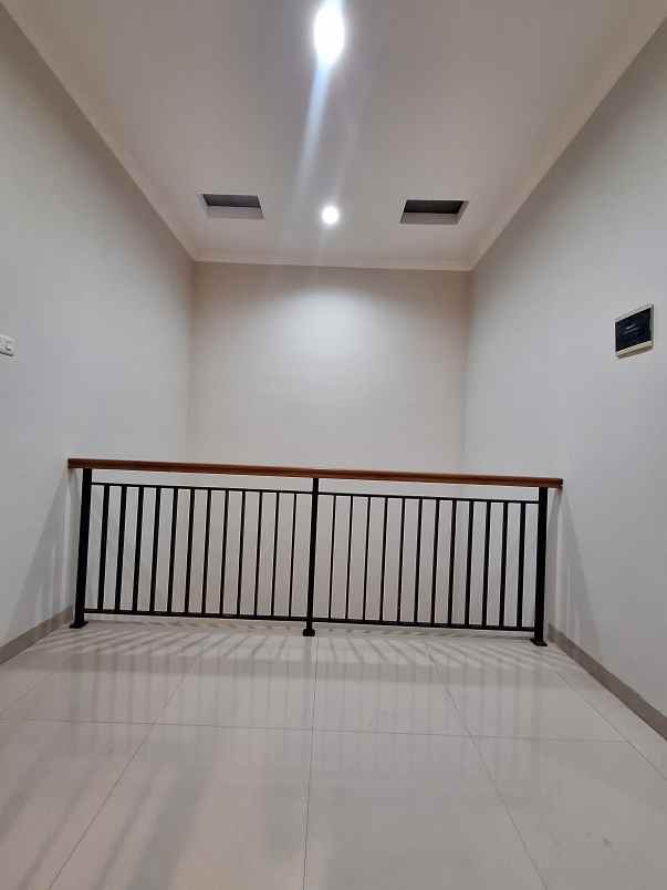 rumah baru renovasi di pondok kelapa jaktim