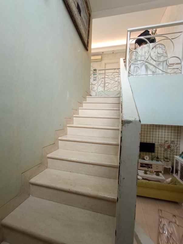 rumah bintaro sektor 9