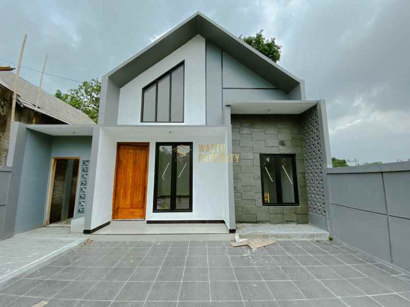rumah cantik modern tanah luas dekat sma 2 ngaglik