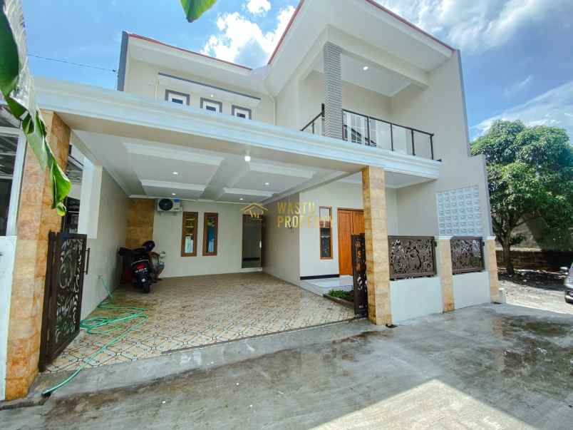 rumah cantik semi furnish siap huni di purwomartani