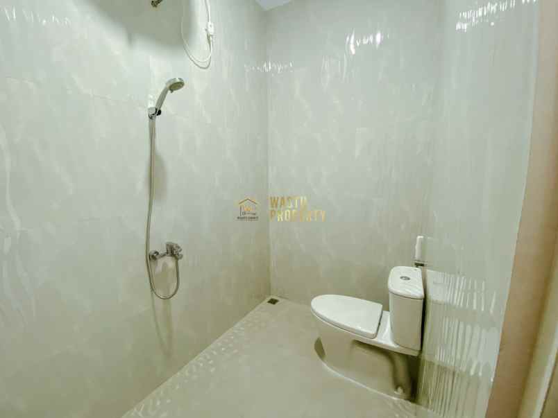 rumah cantik semi furnish siap huni di purwomartani