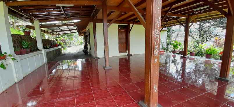rumah cigadung timur