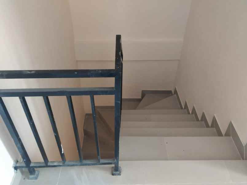 rumah cluster akses lrt ciracas jaktim