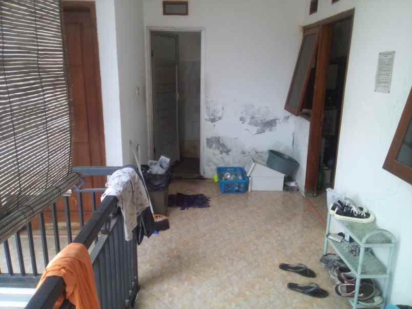 rumah daerah purut dekat kampus