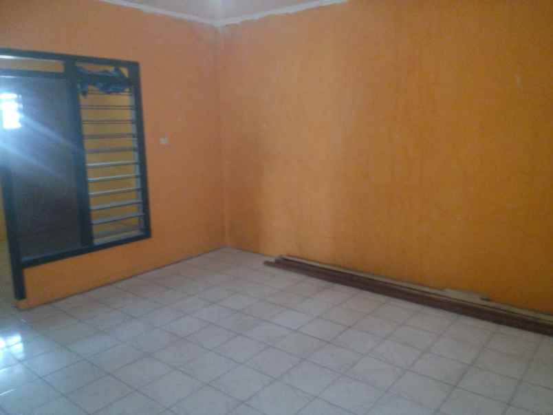 rumah daerah purut dekat kampus