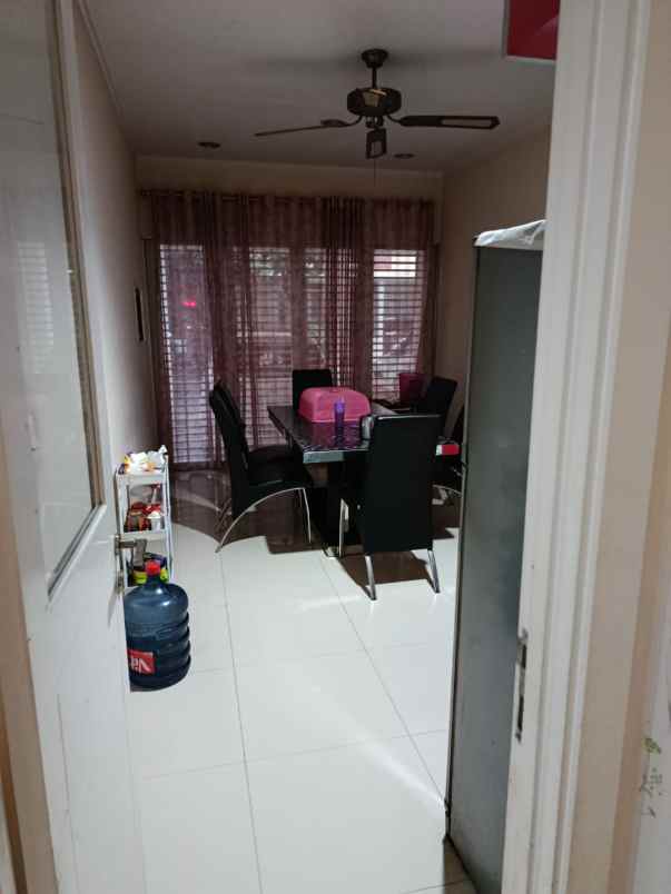 rumah dekat mall cluster magnolia summarecon bekasi