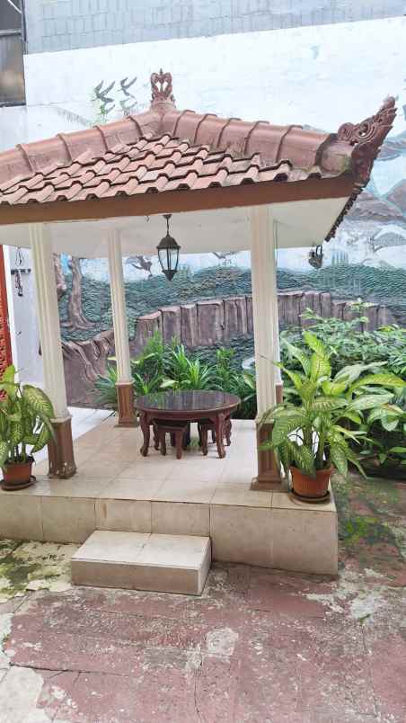 rumah dharmahusada manyar surabaya row jalan kembar