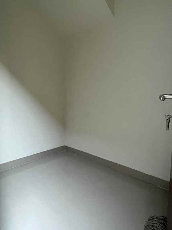 rumah di ciater serpong mewah dan elegan dekat tol bsd