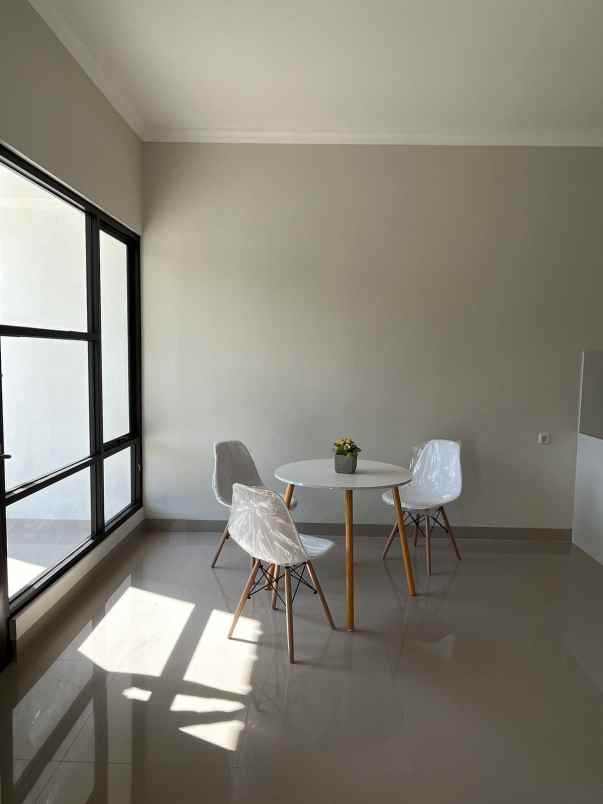 rumah di ciater serpong mewah dan elegan dekat tol bsd