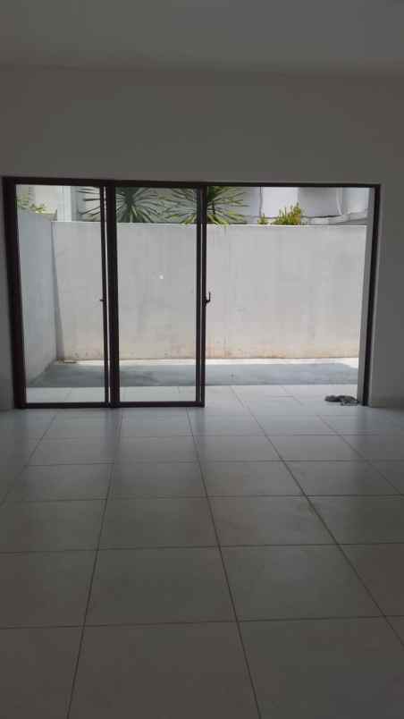 rumah di jbc cluster alamanda