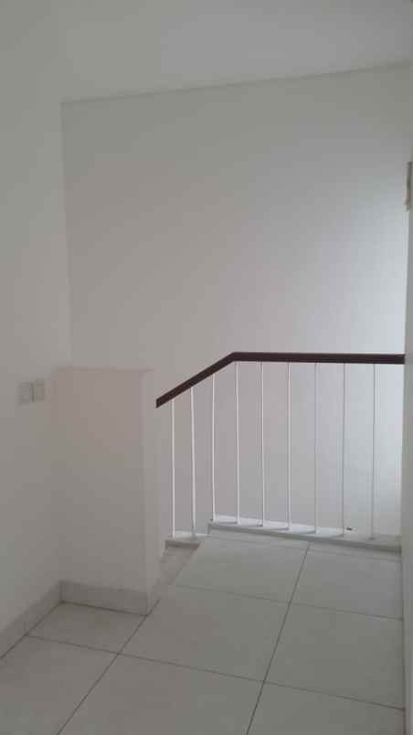 rumah di jbc cluster alamanda