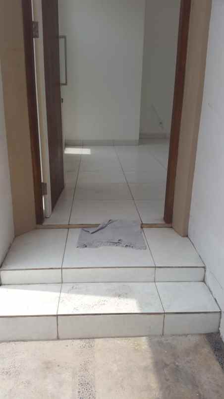 rumah di jbc cluster alamanda