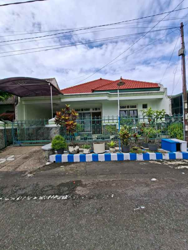 rumah dijual lokasi dekat suhat kota malang