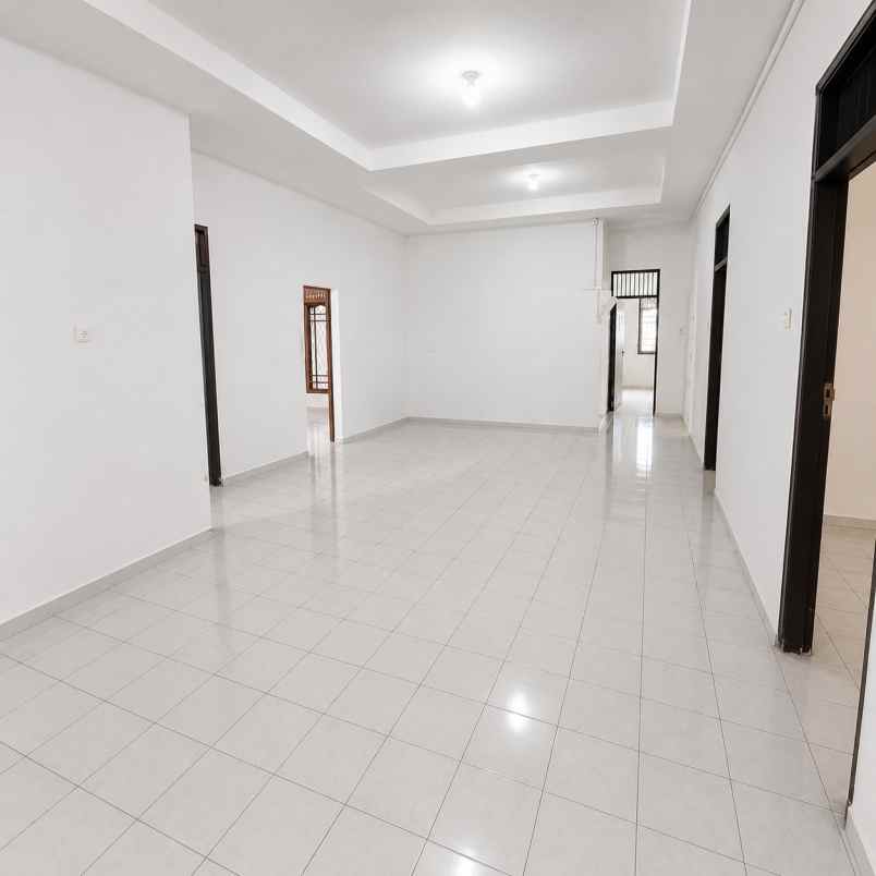 rumah disewakan di cipete selatan