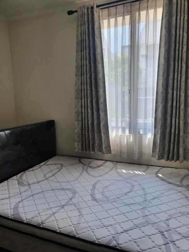 rumah full furnished disewakan di summarecon bandung