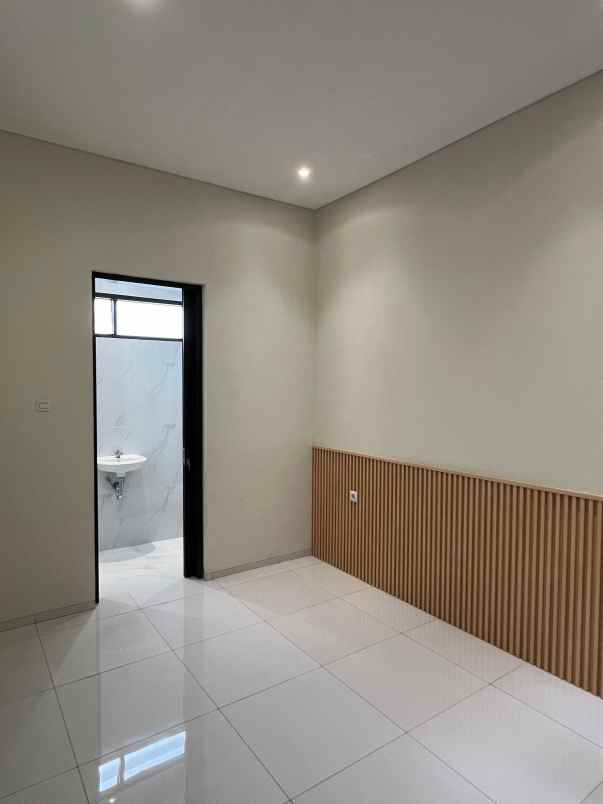 rumah gress 2 lantai jl golf arcamanik endah bandung