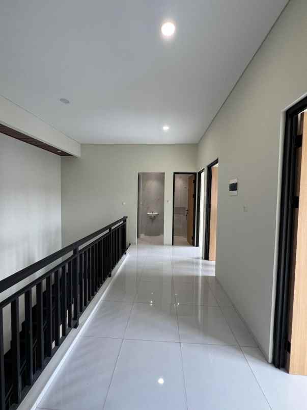 rumah gress 2 lantai jl golf arcamanik endah bandung