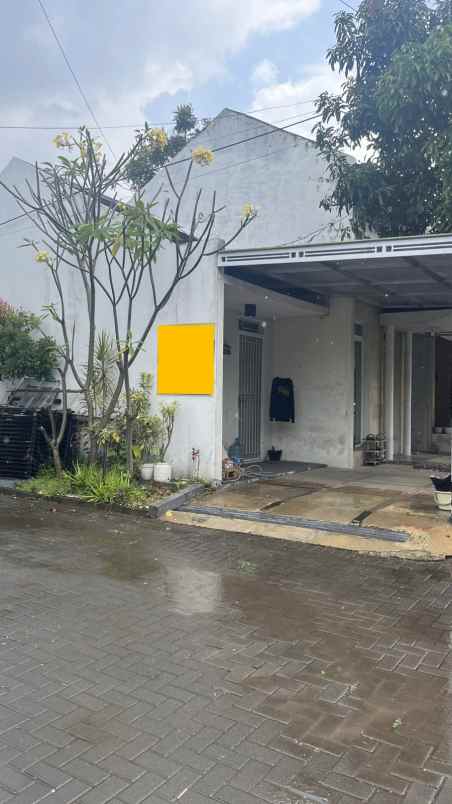 rumah hook luas pinus regency cinambo