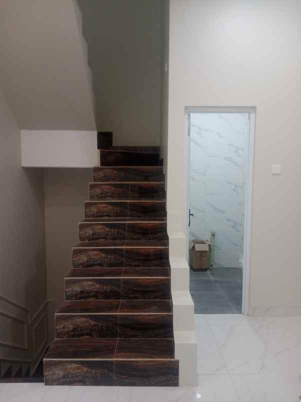 rumah jalan pasir jagakarsa