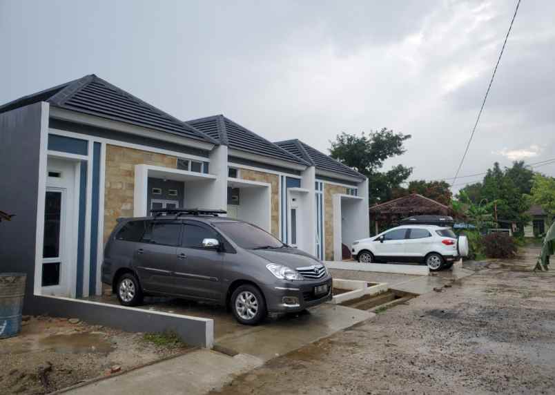 rumah jalan raya arco sawangan depok