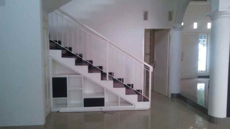 rumah jl joe jagakarsa