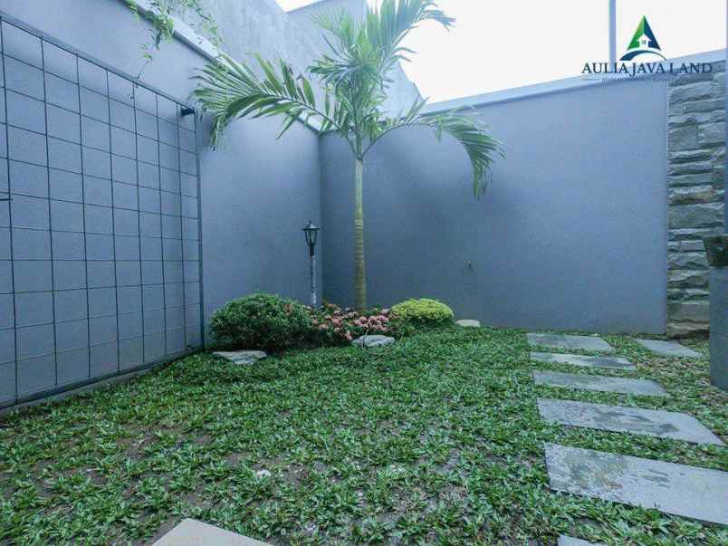 rumah jl kolonel masturi